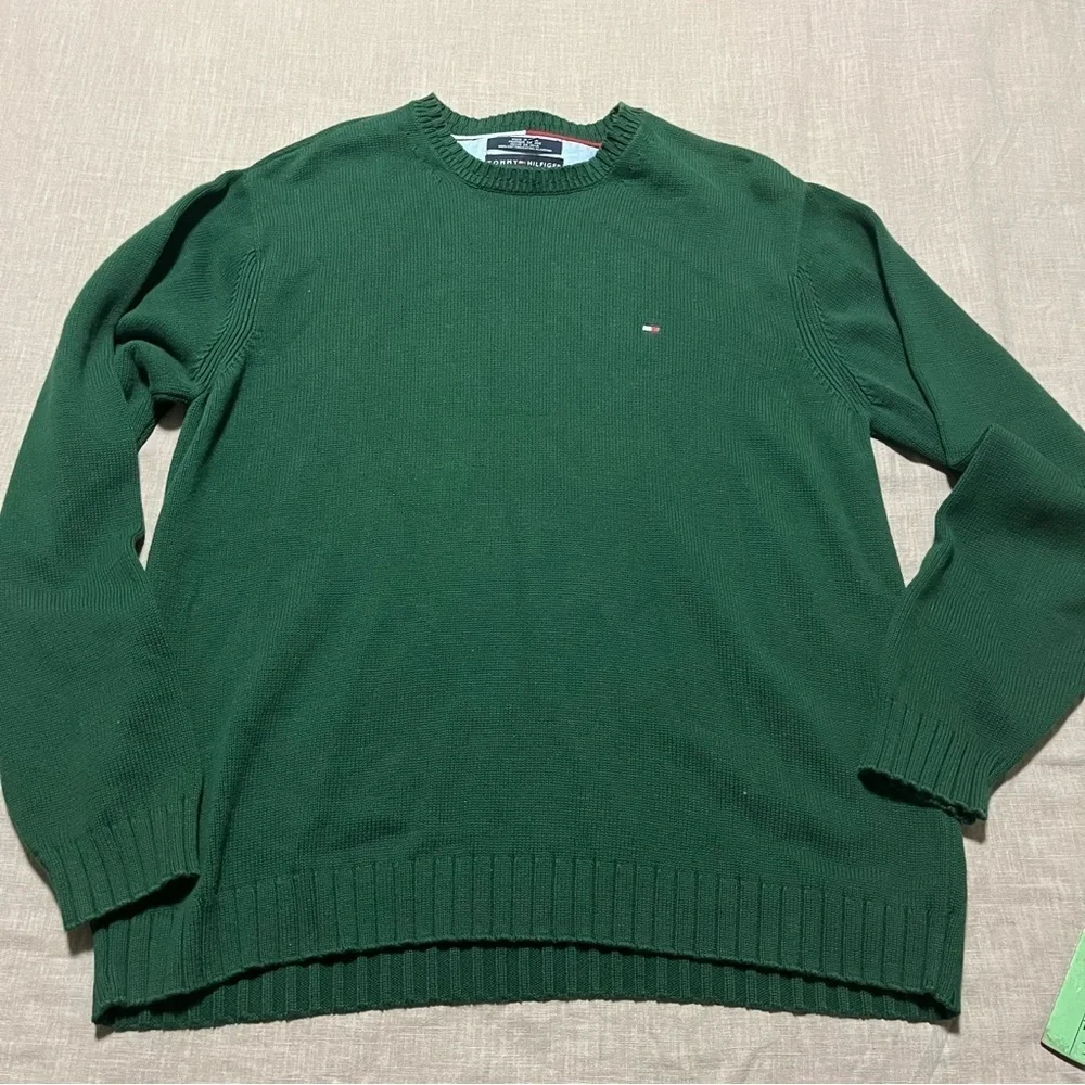 Tommy Hilfiger Classic Men's Green Crewneck Knit Sweater Size Large Holiday